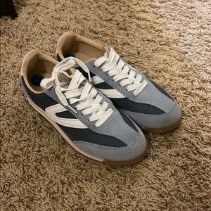 Stylish Blue and White Women’s Sneakers